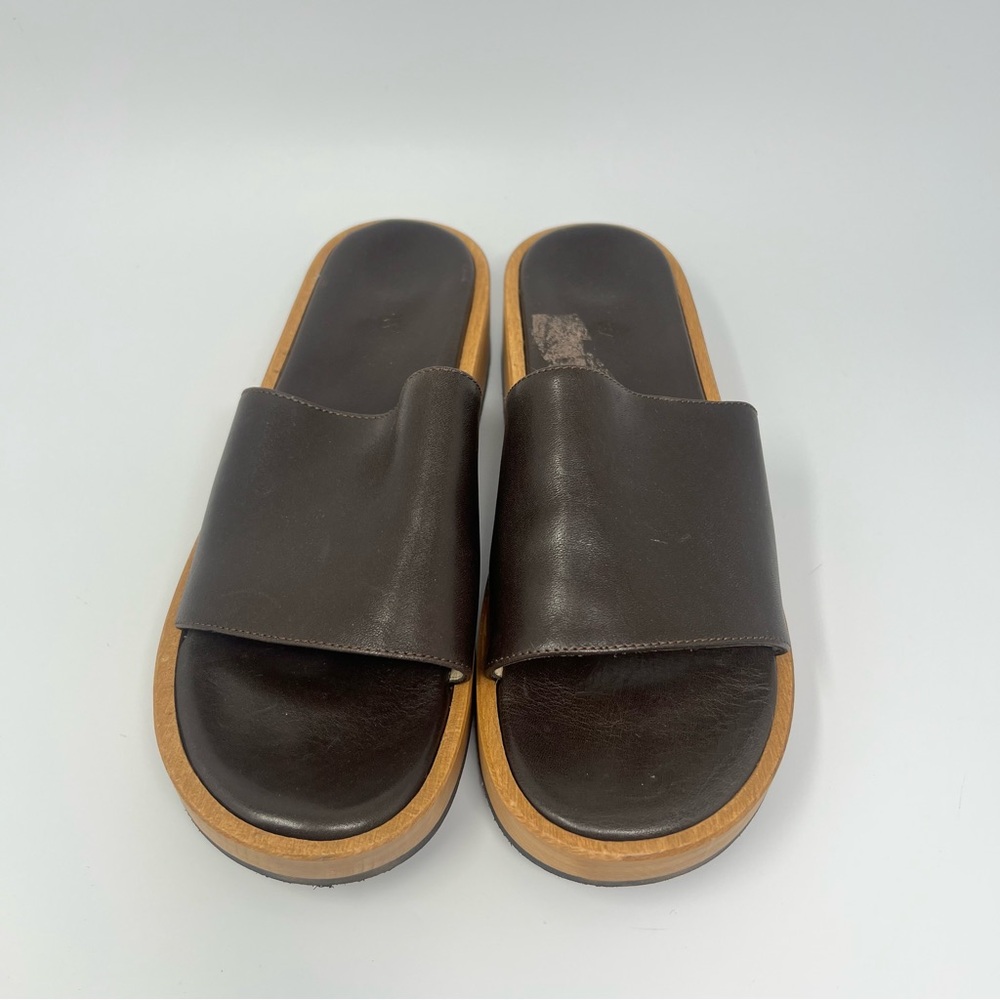 Vintage J. Crew Made In Italy Wooden Sandals
Size 10 - Picture 2 of 5